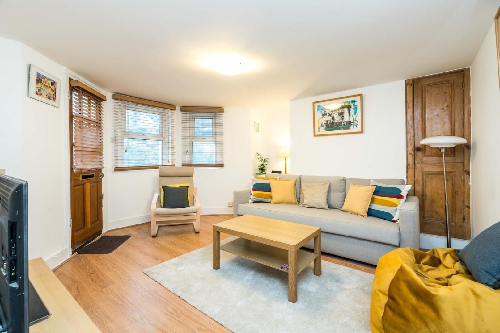 New Stylish 1 Bedroom Flat With Garden Лондон Экстерьер фото