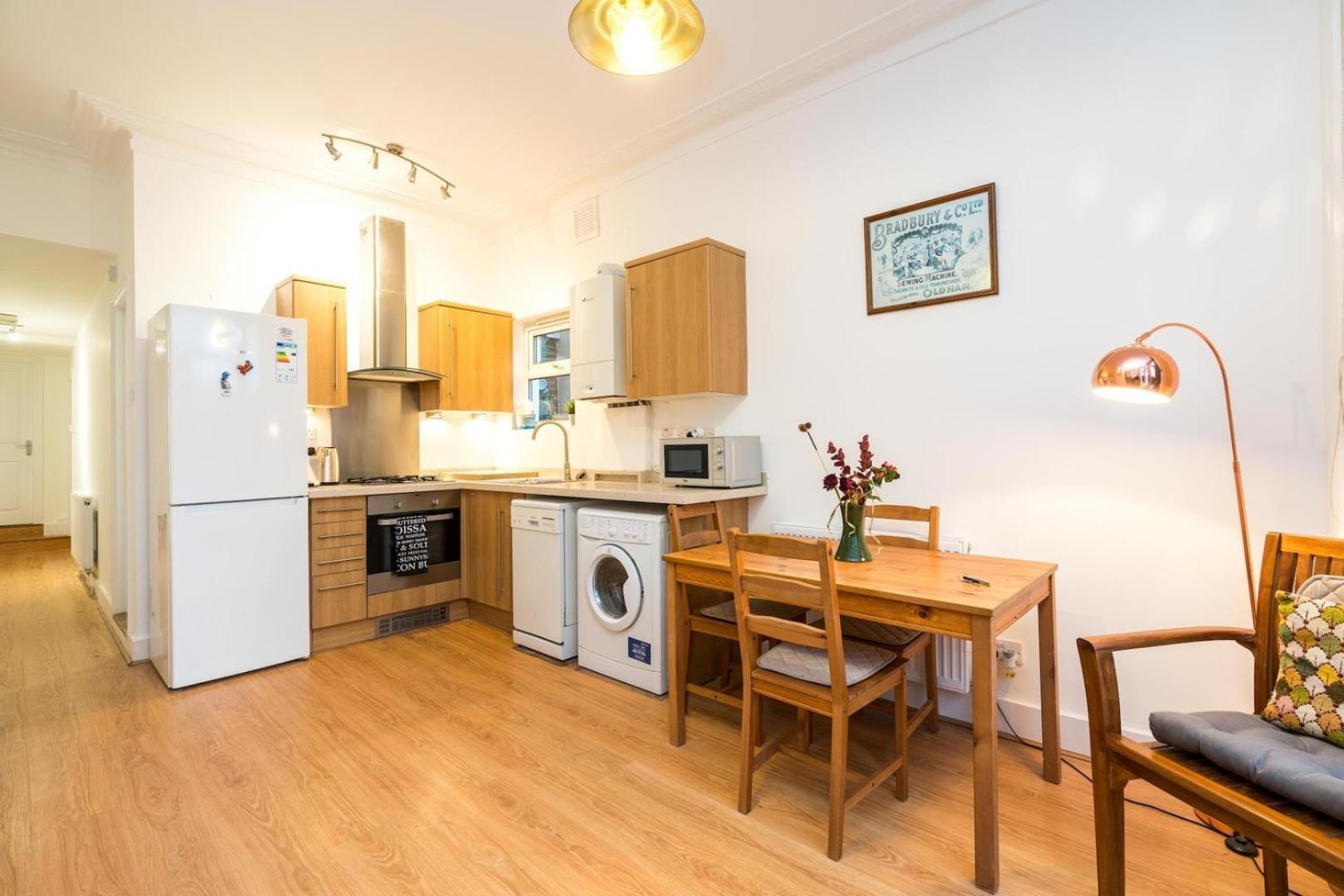 New Stylish 1 Bedroom Flat With Garden Лондон Экстерьер фото